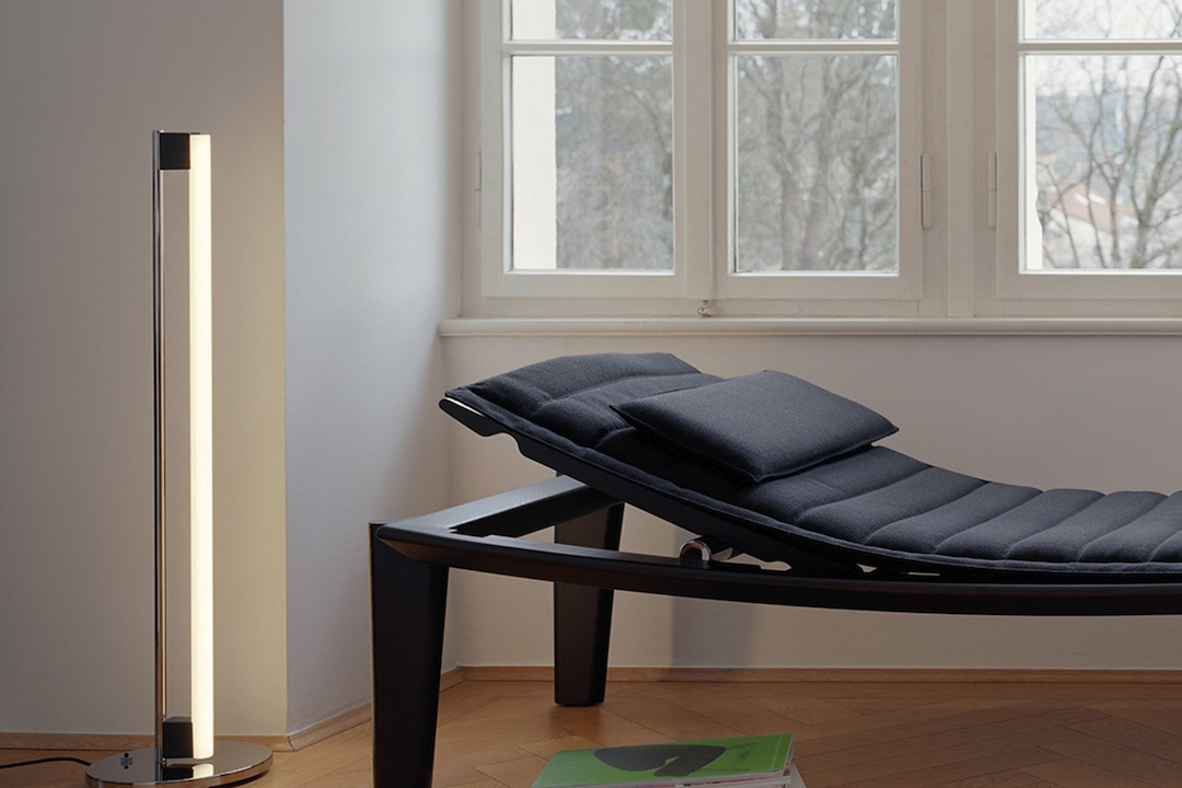 Modern Chrome-Plated Long Tube Floor Lamp: A Stylish Lighting Solution